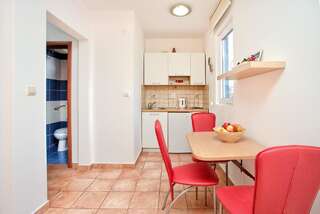 Апартаменты Apartments Ivanović Котор Номер-студио-1